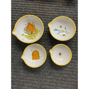 Mary Lake-Thompson Honey Bee Ceramic Measuring Cups Set Of 4 EUC